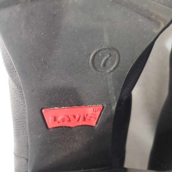 LEVI'S Womens Amy Black Faux Leather Heel Ankle Boots Size 7 Back Zip 4"… - Picture 6 of 13